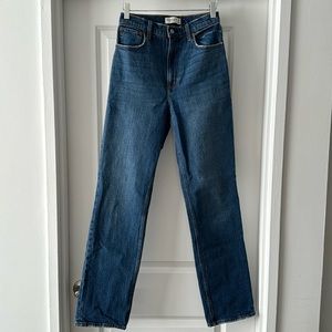 Like New Abercrombie Dark Wash Jeans